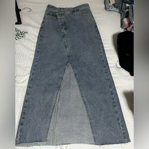 Denim skirt with slit